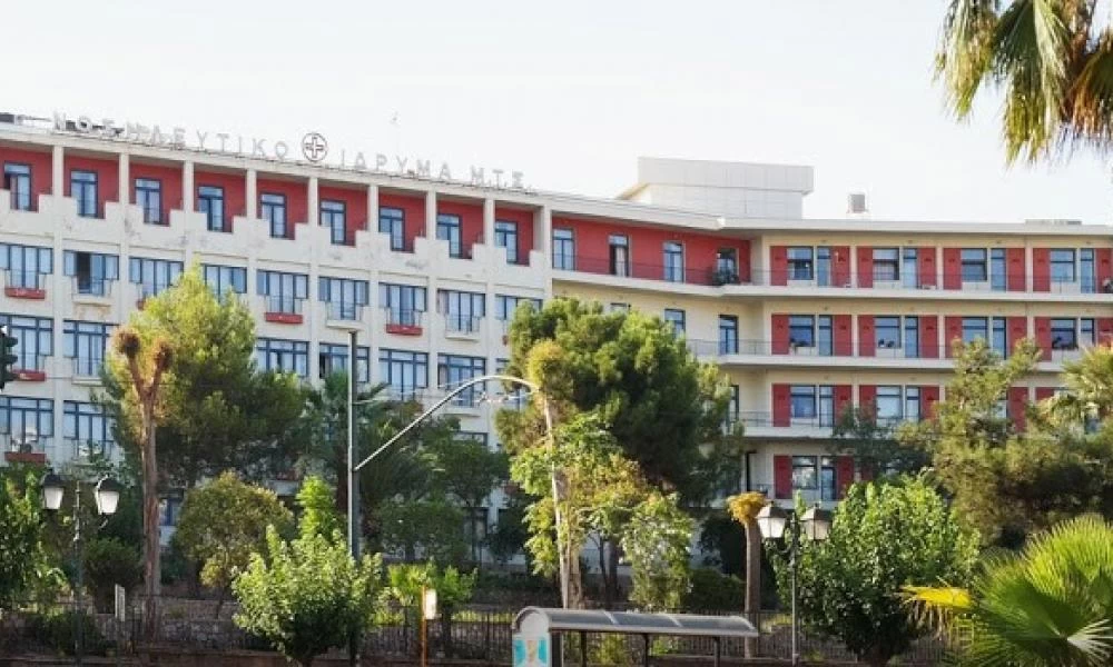 Κορονοϊός: Κατέληξε 76χρονη στο ΝΙΜΤΣ - 144 τα θύματα στην Ελλάδα